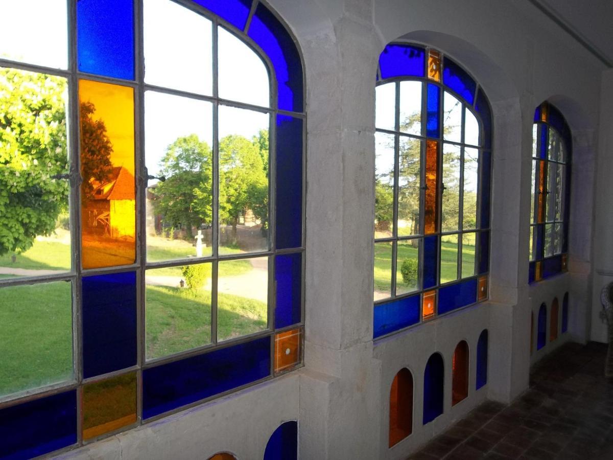 Domaine Des Grands Cedres Bed & Breakfast Cordelle ภายนอก รูปภาพ